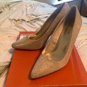 Jennifer Lopez heels